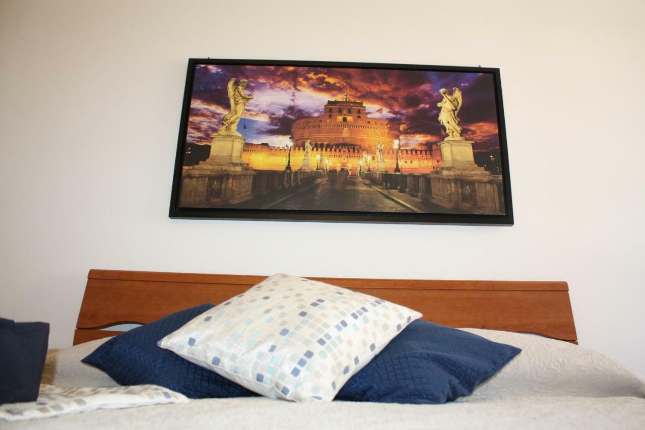 Appartement Roma Apartment *